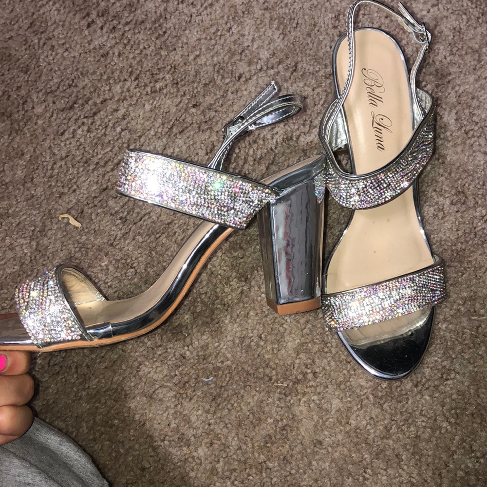 Heels - Picture 2 of 3
